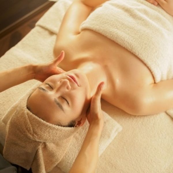 福知山のフェイシャルエステで小顔効果が期待できます